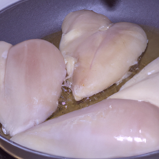 Recipe preview Easy Perfect Poached Chicken Breasts