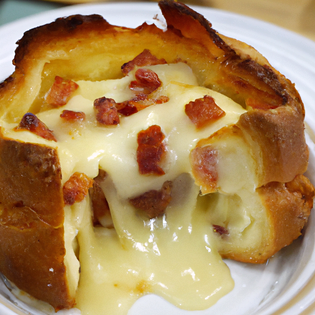 Recipe preview Baked Cheese and Bacon Cob Loaf