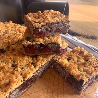 Recipe preview Grandma's Cherry - Poppy Seed Cake