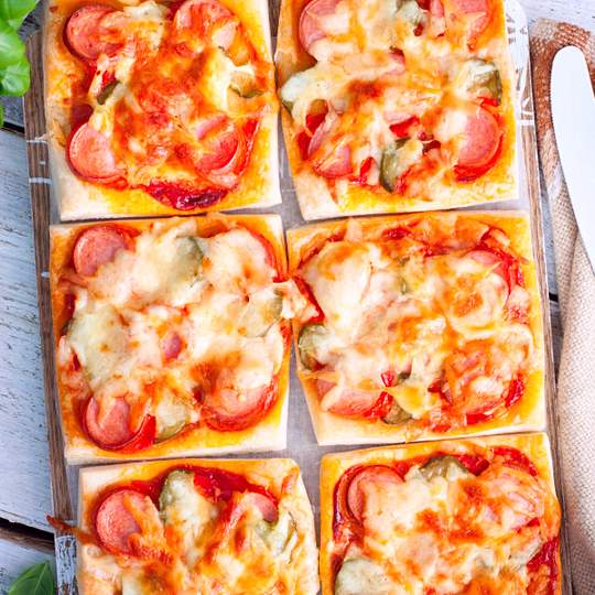 Anteprima ricetta Mini pizza di pasta sfoglia