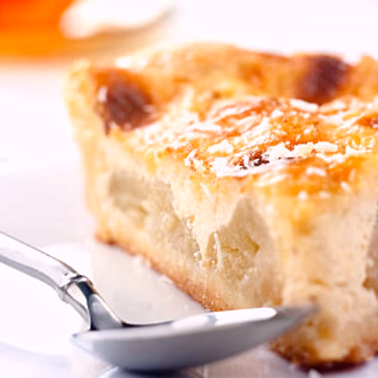 Anteprima ricetta La migliore torta di mele succosa con crema pasticcera e quark