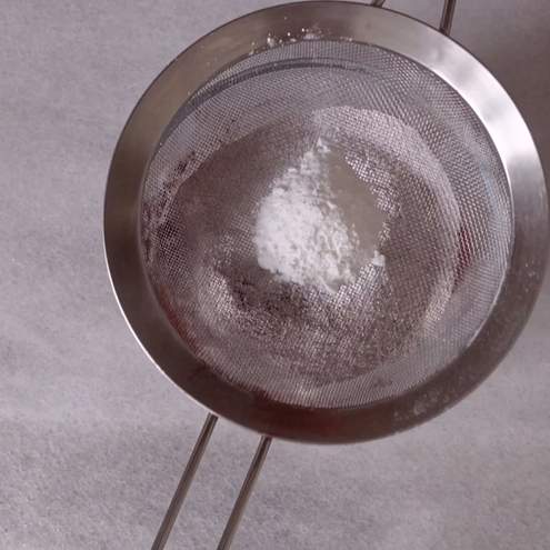 Torta al cioccolato morbida e umida con cacao in polvere - procedimento 1