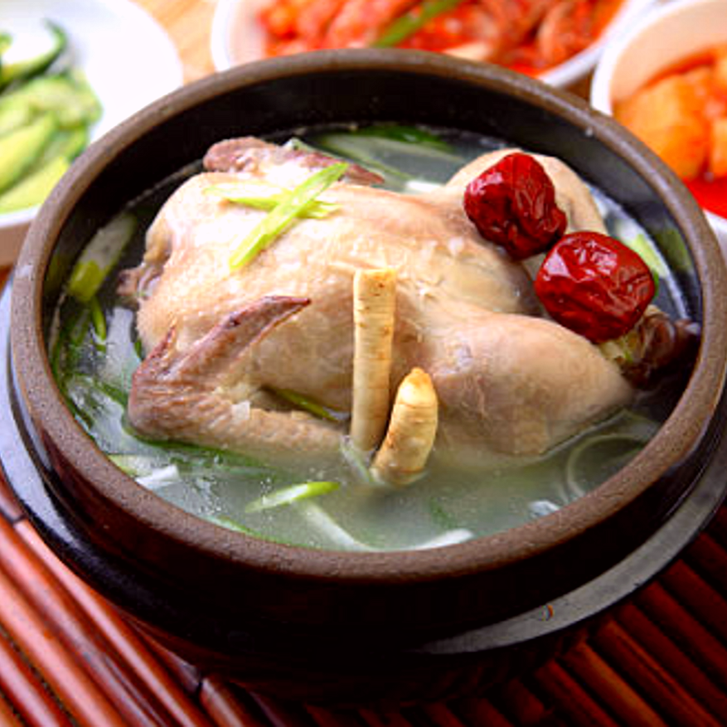 Zuppa di pollo asiatica