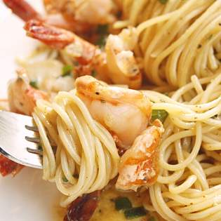 Previsualización de la receta Deliciosos espaguetis aglio e olio con gambas