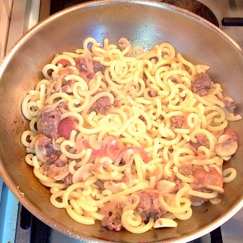 Gramigna alla salsiccia - procedimento 1