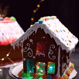 Recipe preview How to make a gingerbread house?