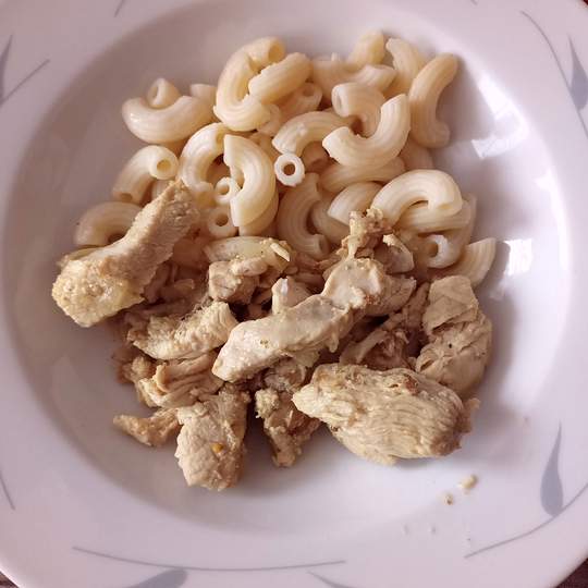 Anteprima ricetta Petti di pollo naturali con sugo