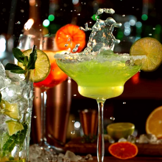 Anteprima ricetta Silvester Drink mit Rum und Ananassaft