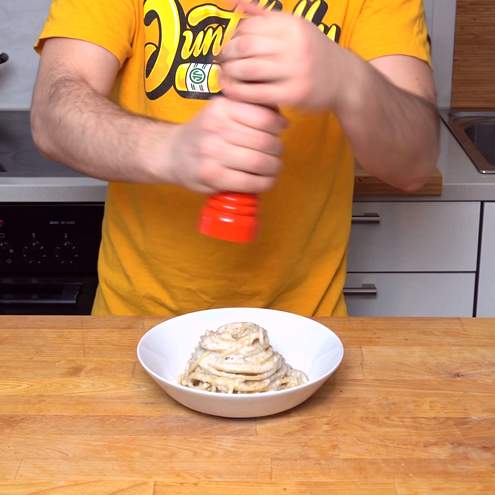 Tonnarelli cacio e pepe - procedimento 1