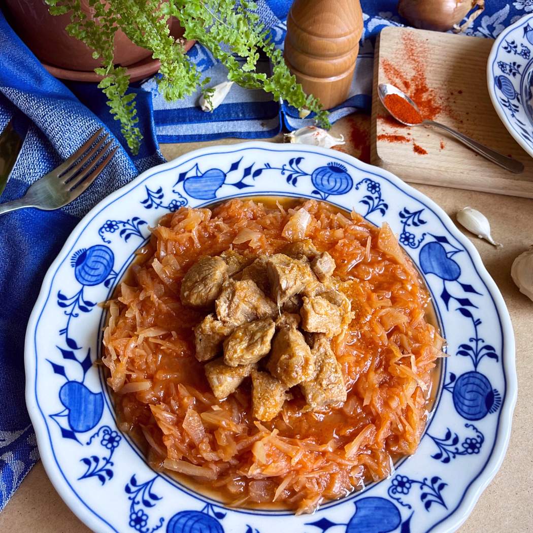 Sertés pörkölt