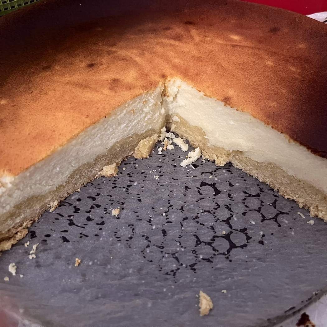 Sernik z wiaderka na kruchym spodzie
