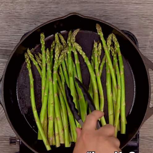 Asparagi al forno gratinati - procedimento 1