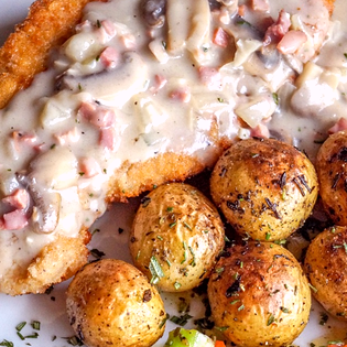 Recipe preview Schnitzel with cream and tomato sauce
