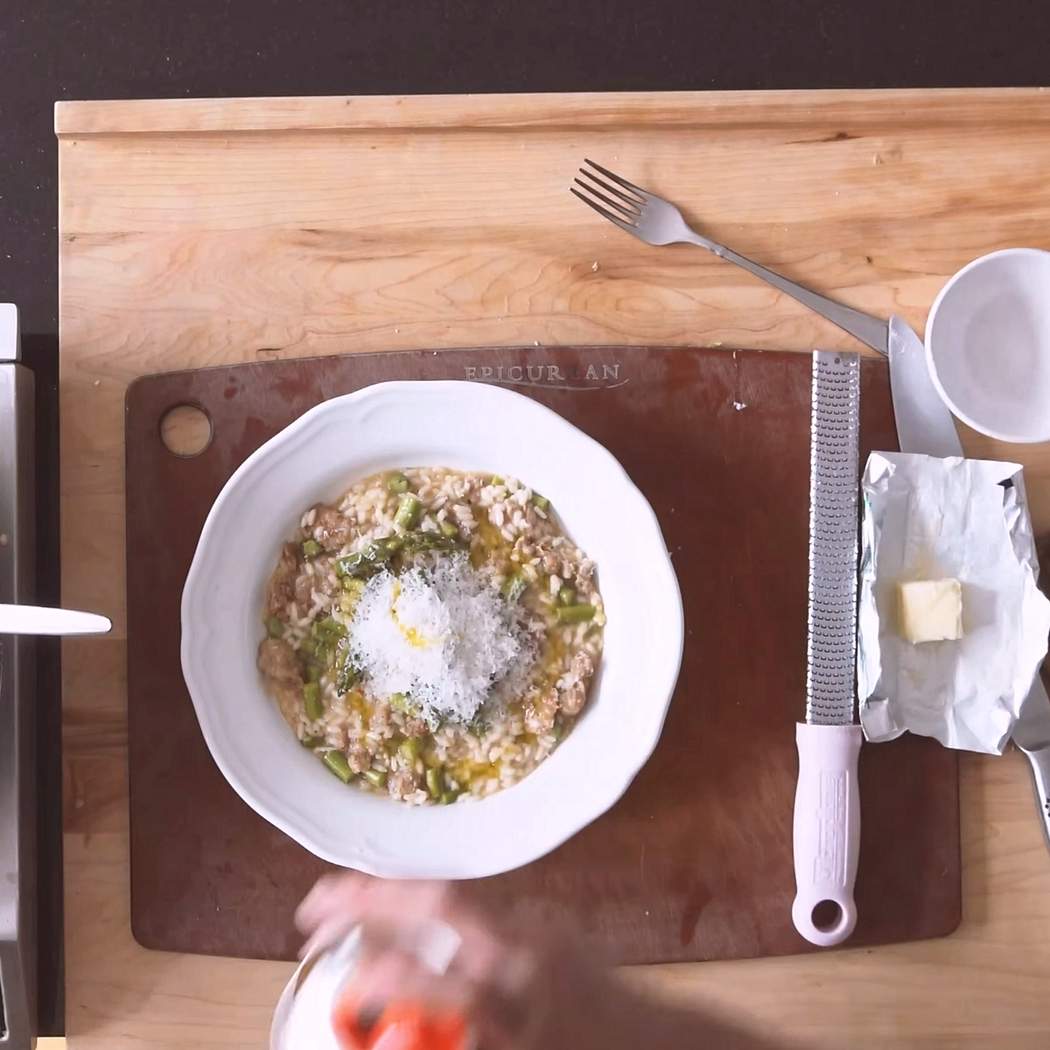 Pasta con asparagi e salsiccia