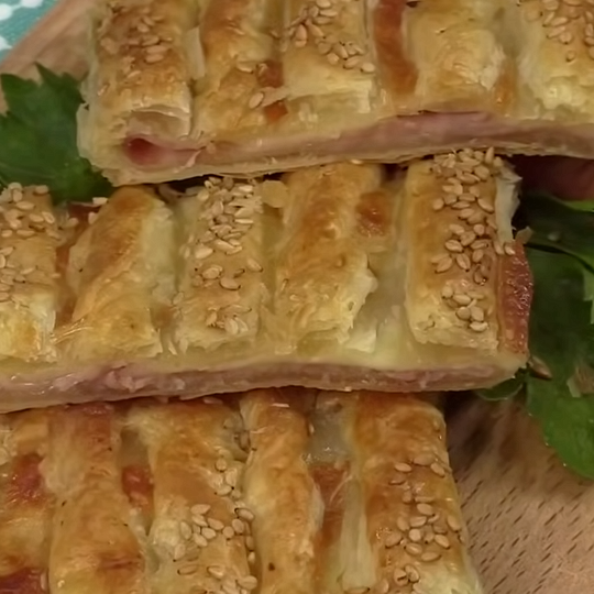 Anteprima ricetta Torta salata cotto e formaggio