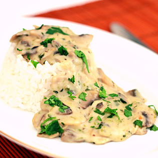 Recipe preview Fresh mushroom sauce garnish