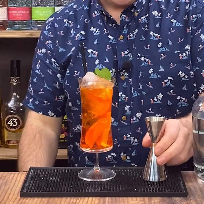 Aperitivo analcolico (Aperol Spritz)