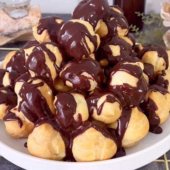 Anteprima ricetta Profitterol al cioccolato