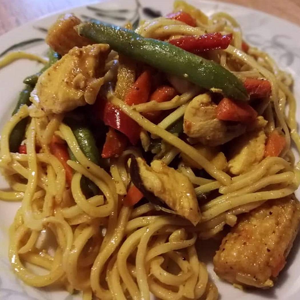 Tigaie de pui asiatică