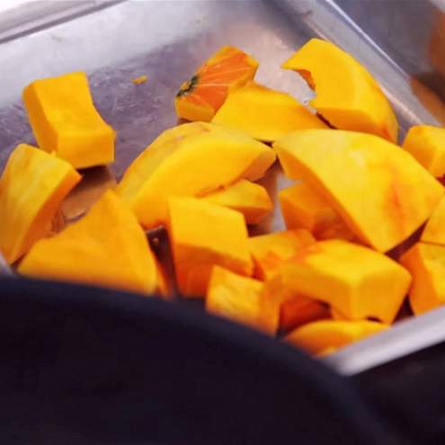 Ravioli di zucca e ricotta - procedimento 1