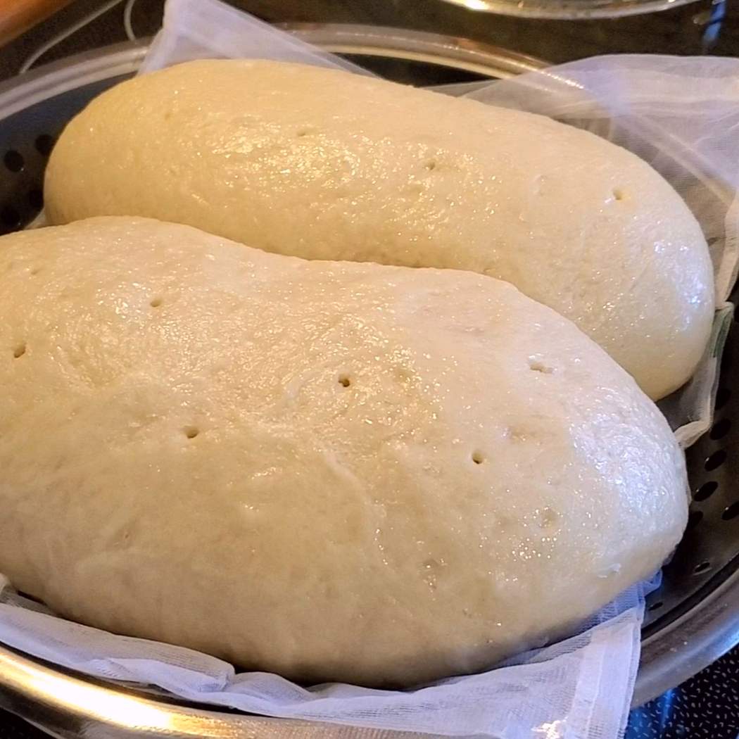 Parená kysnutá knedla