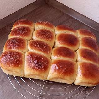 Recipe preview Fluffy and tasty dinner roll recipe