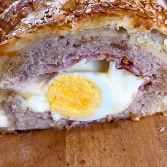 Anteprima ricetta Polpettone ripieno in crosta