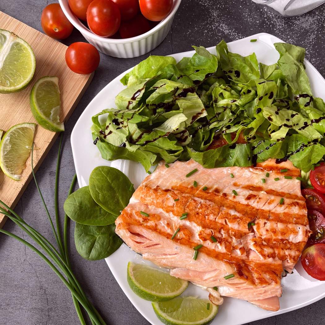 Salmone con verdure in 15 minuti