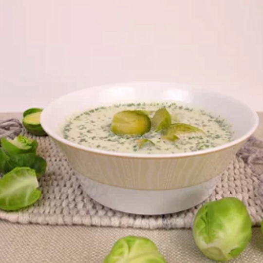 Anteprima ricetta Ricetta della zuppa cremosa di cavoletti di Bruxelles