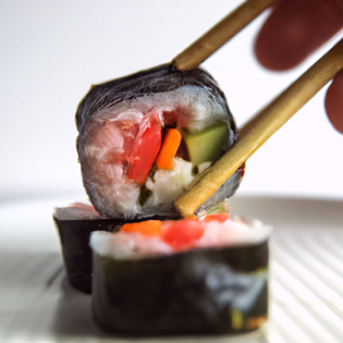 Recipe preview Easy Spicy Tuna Avocado Sushi Roll