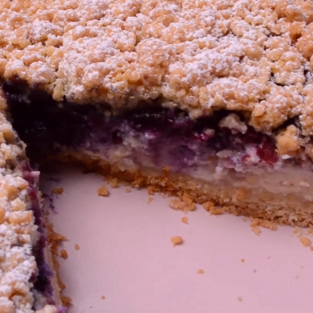 Sbriciolata ai frutti di bosco