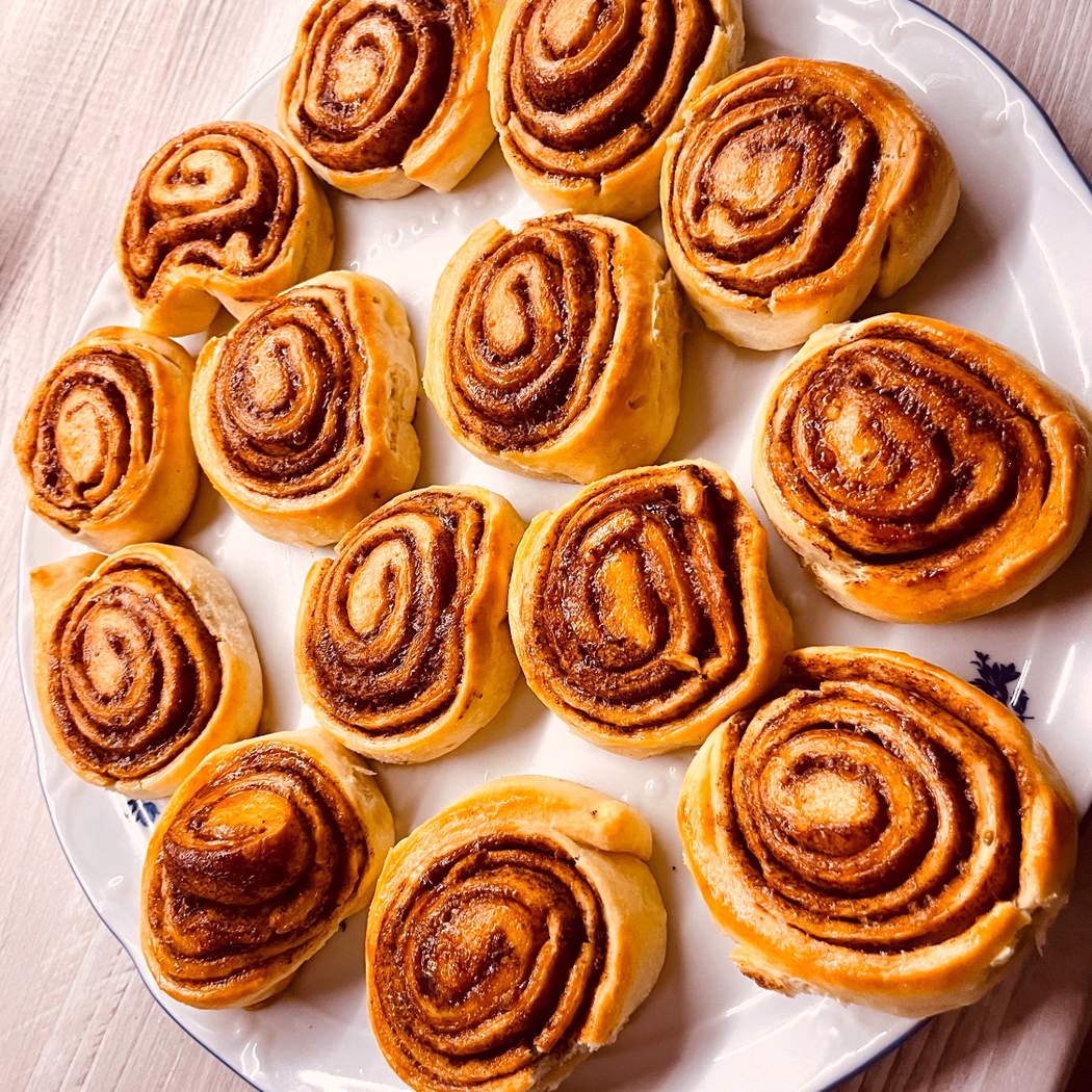 Skořicoví šneci z kynutého těsta