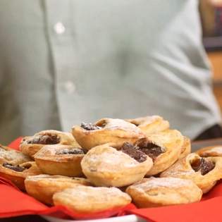 Recipe preview Easy homemade Christmas mince pie recipe
