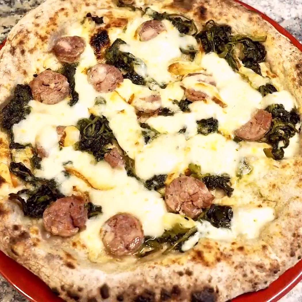 Pizza salsiccia e friarielli