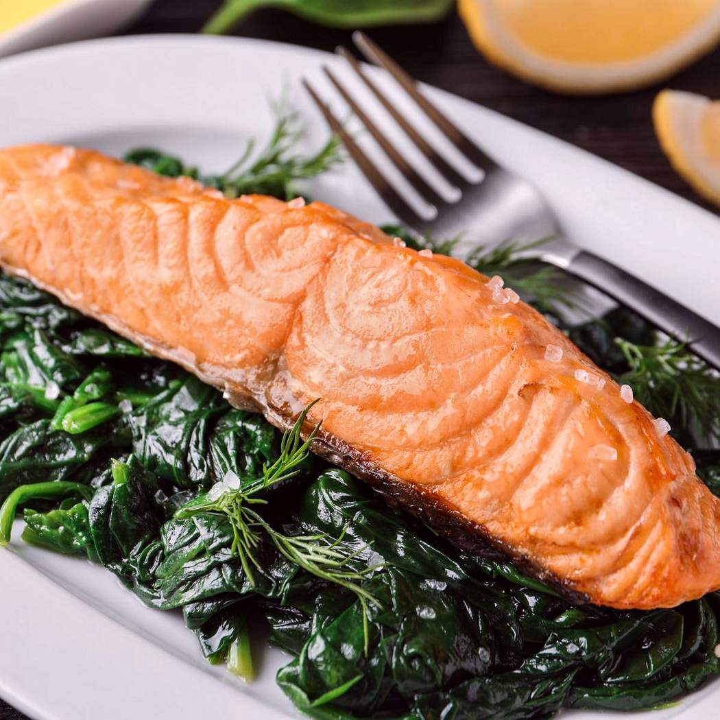Salmone con spinaci