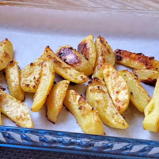 Náhľad receptu Marinované zemiaky z rúry. Skvelá pochúťka alebo príloha!