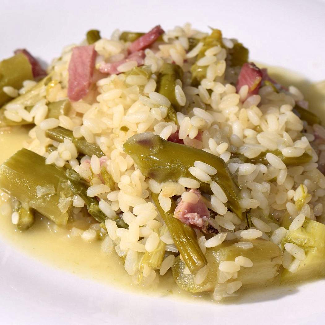 Risotto con asparagi e pancetta