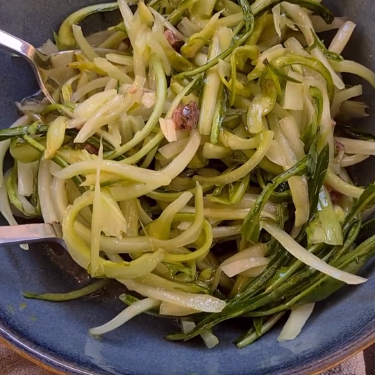 Anteprima ricetta Insalata di puntarelle alla romana