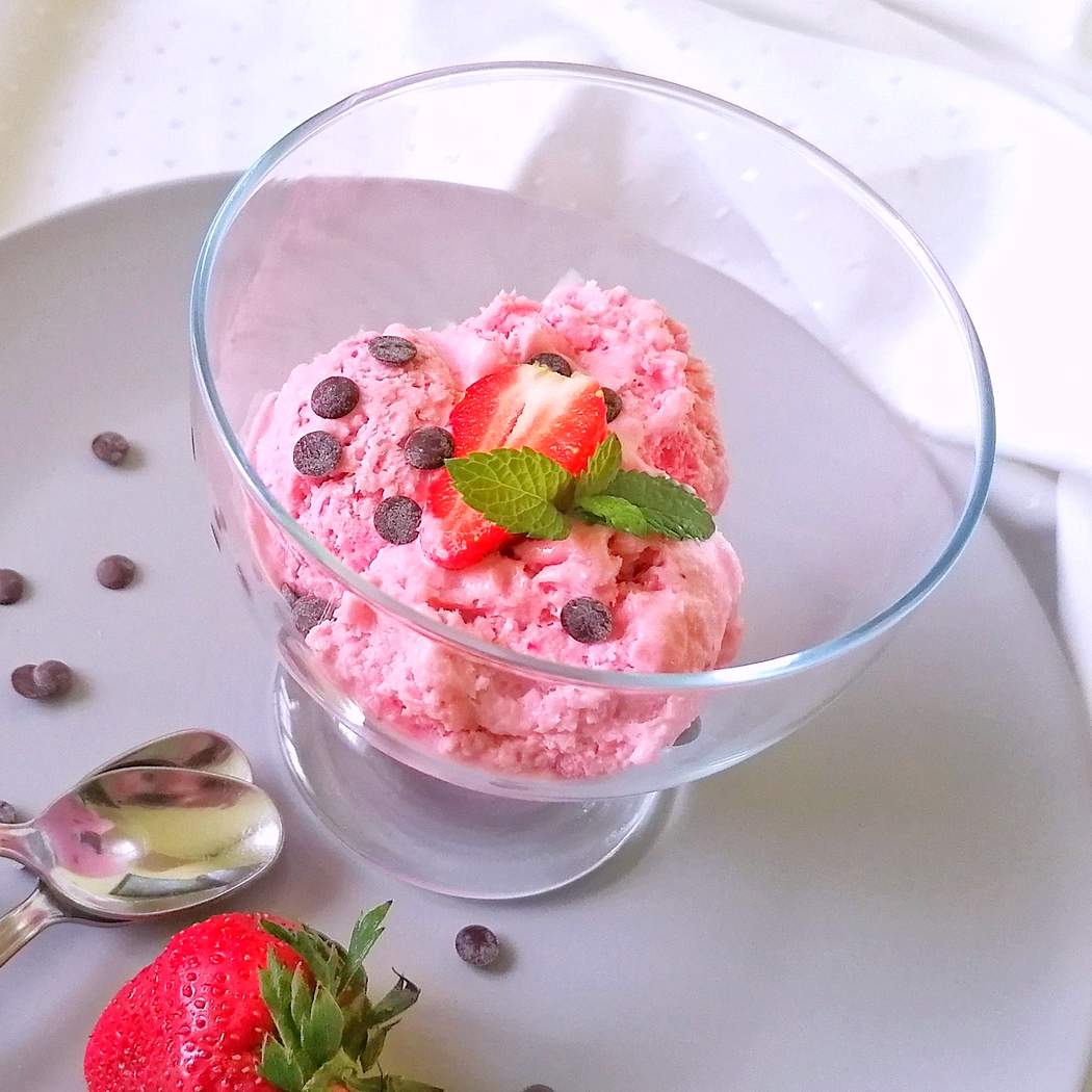 Gelato di fragole senza gelatiera
