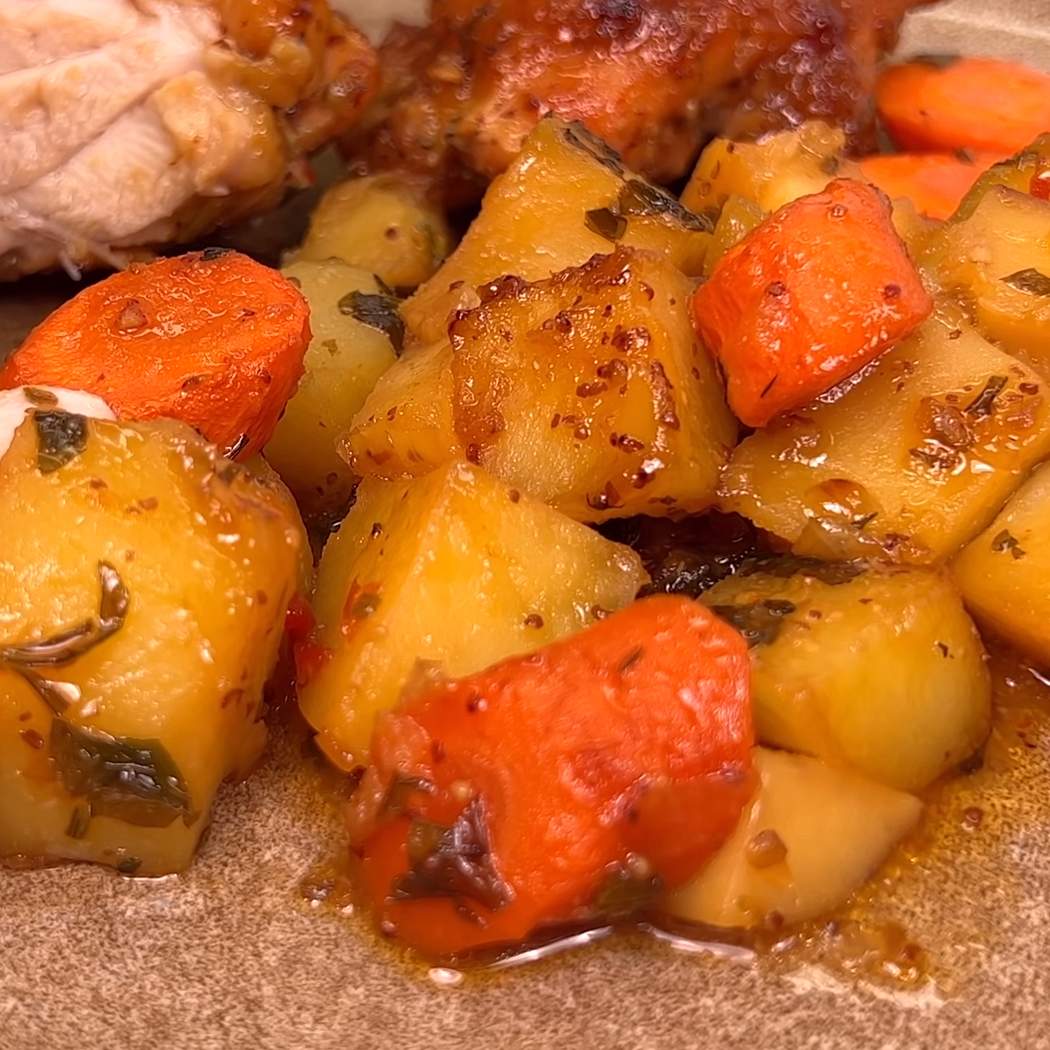 Pollo e patate in padella