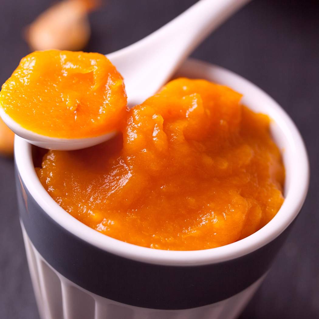 Egyszerű édes friss mangó chutney