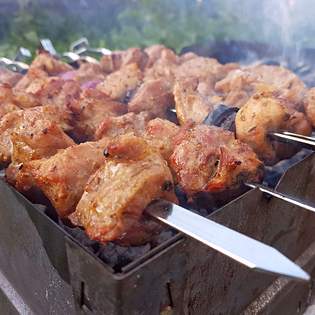 Gegrillte Satay-Hühnerfleischspieße - Rezeptvorschau