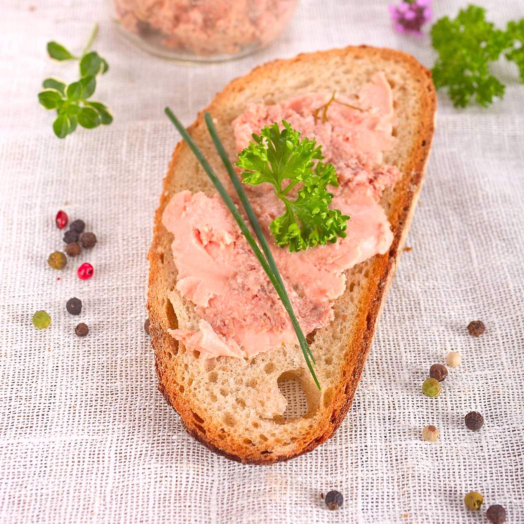 Spalmabile di avanzi di carne arrostita