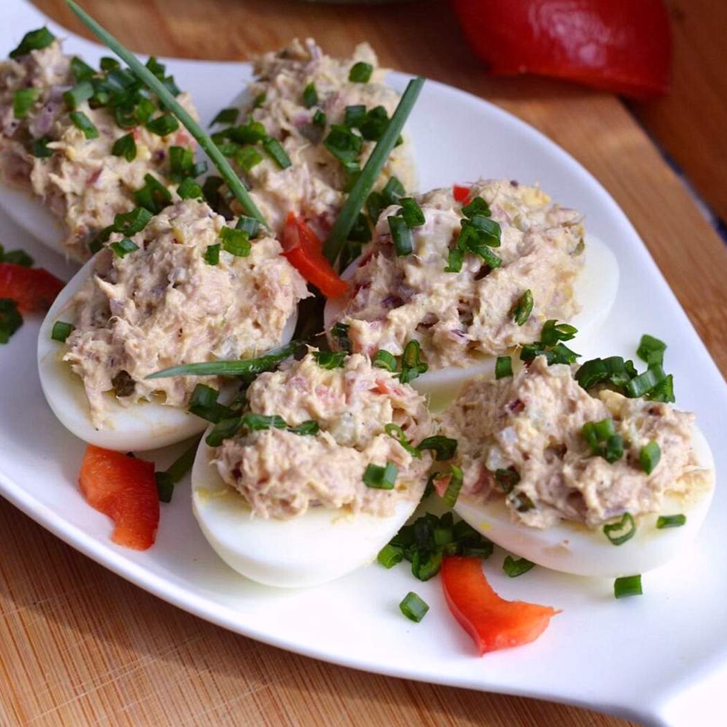Uova ripiene di tonno