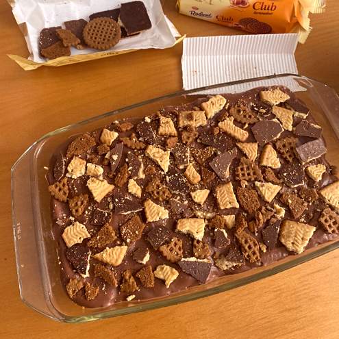 Tort fără coacere cu caramel și ciocolată - pasul de preparare 1
