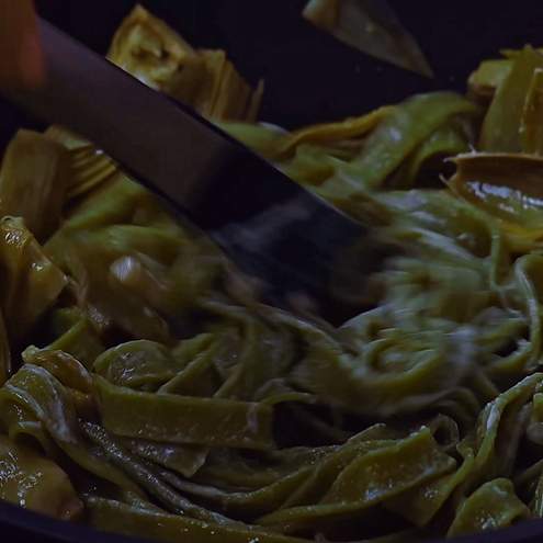 Ricetta per pasta cremosa ai carciofi - procedimento 1