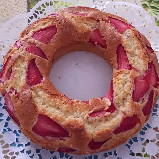 Anteprima ricetta Ciambellone con Fragole