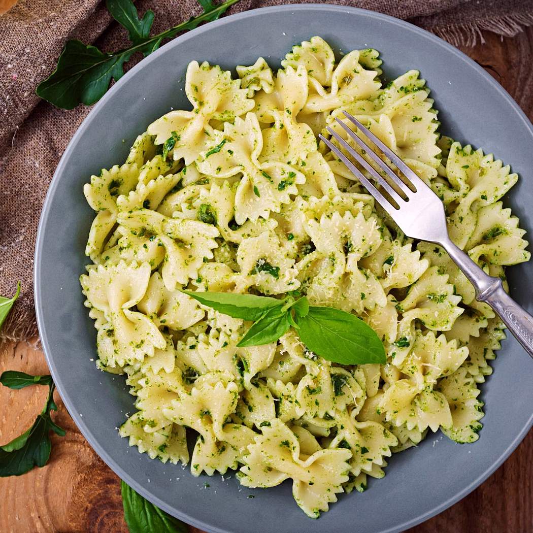 Pasta con pesto di aglio orsino