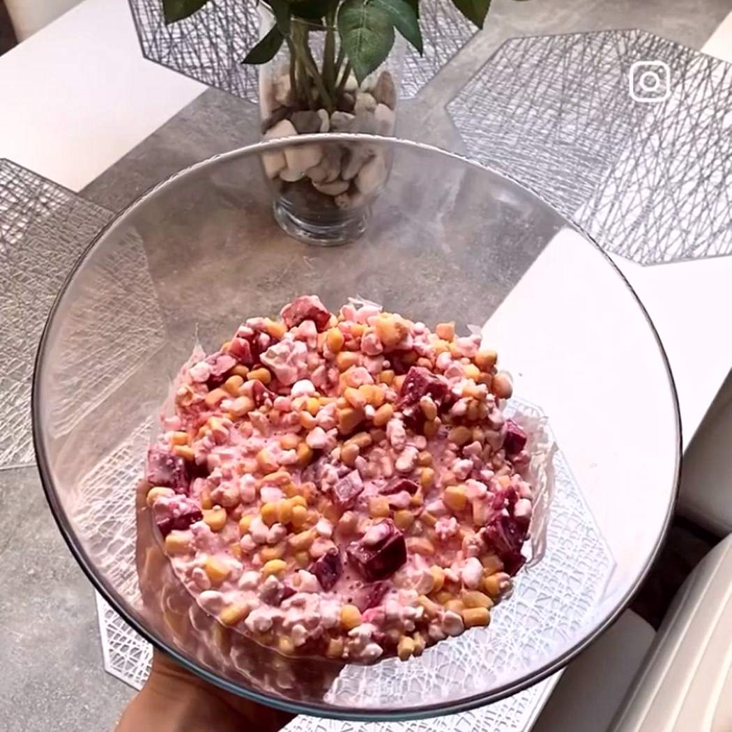 Insalata invernale - insalata di barbabietola e cottage