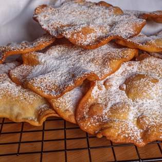 Previsualización de la receta ¿Cómo hacer orelletes (orejas) catalanas?